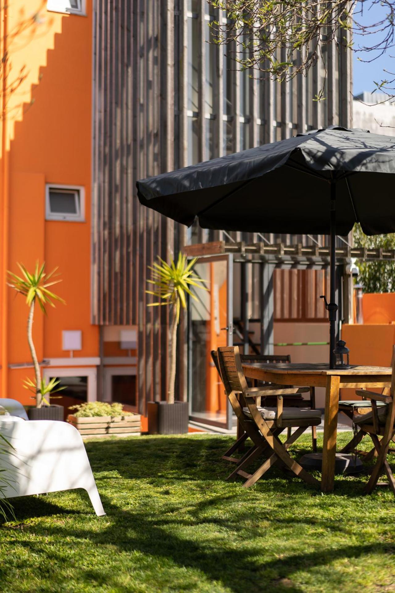 Peach Hostel & Suites ปอร์โต ภายนอก รูปภาพ